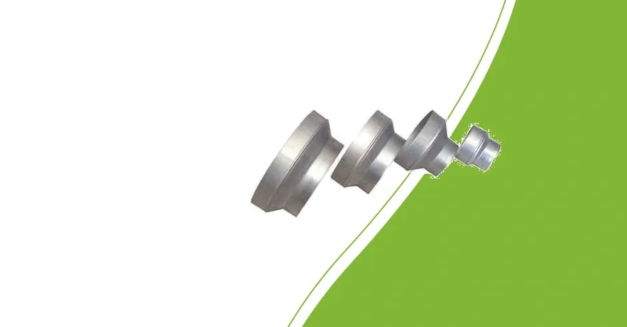 Groepsfoto van metalen verloopstukken met twee verschillende aansluitdiameters